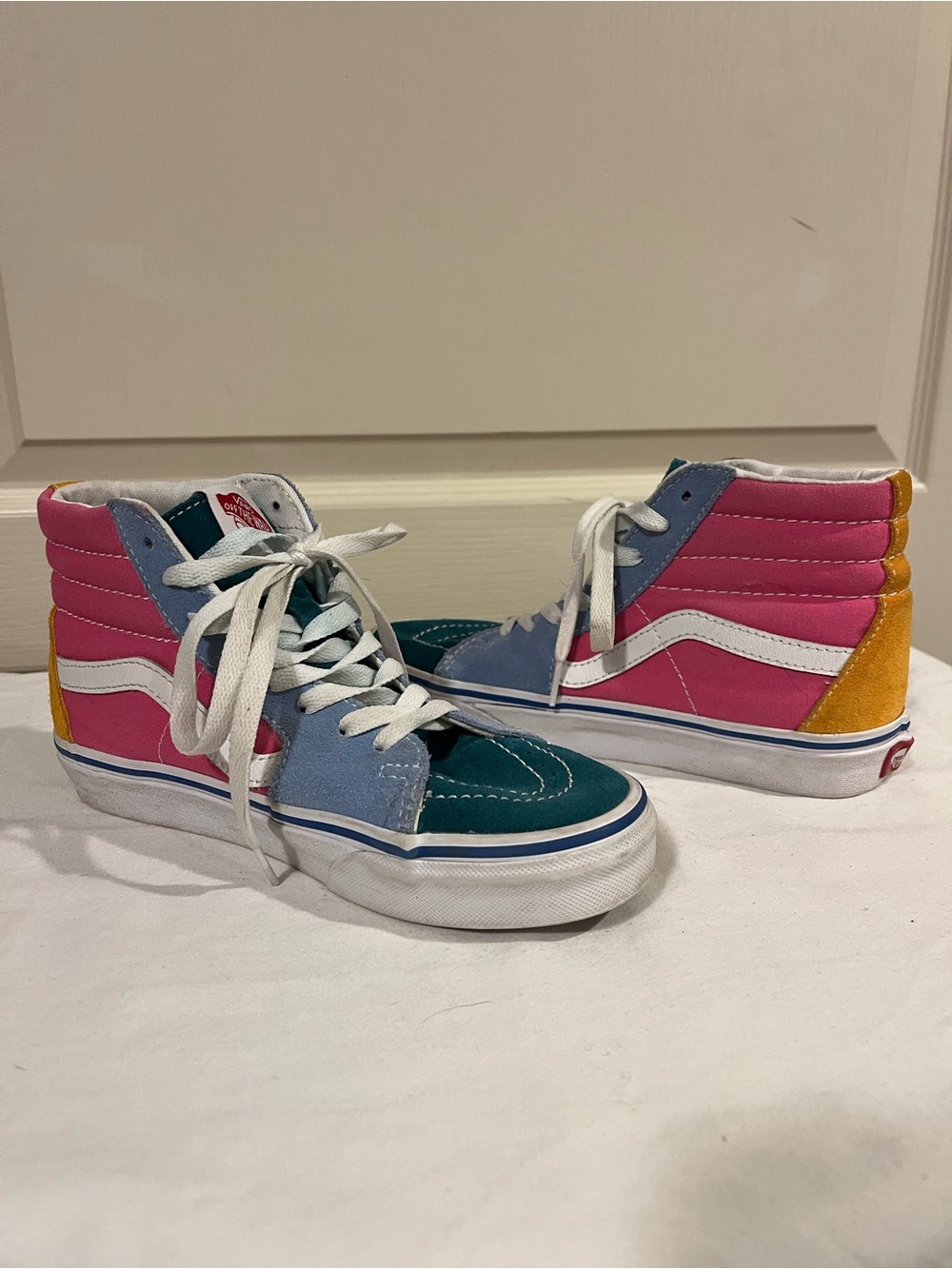 Vans High-Top Sneakers in Teal, Light Blue & Pink - Picture 6 of 10